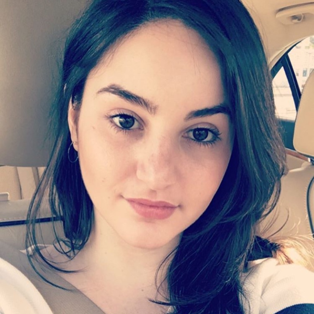 Meet your Posher, Alexandra